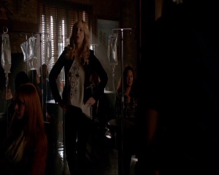 VampireDiariesWorld-dot-nl_7x07MommieDearest0675.jpg