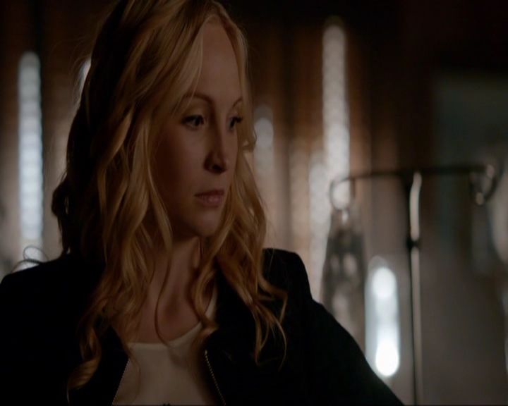 VampireDiariesWorld-dot-nl_7x07MommieDearest0681.jpg