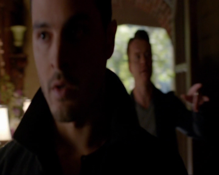 VampireDiariesWorld-dot-nl_7x07MommieDearest0747.jpg