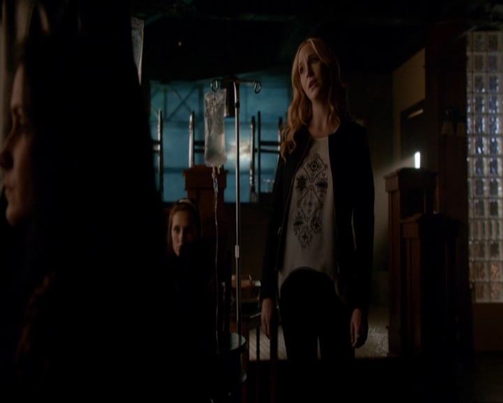 VampireDiariesWorld-dot-nl_7x07MommieDearest0809.jpg