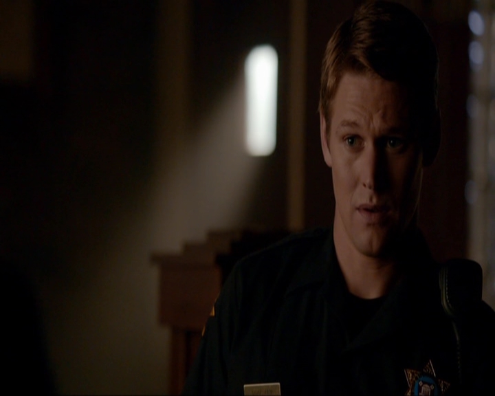 VampireDiariesWorld-dot-nl_7x07MommieDearest0839.jpg