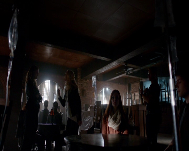 VampireDiariesWorld-dot-nl_7x07MommieDearest0843.jpg