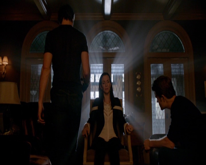 VampireDiariesWorld-dot-nl_7x07MommieDearest0945.jpg