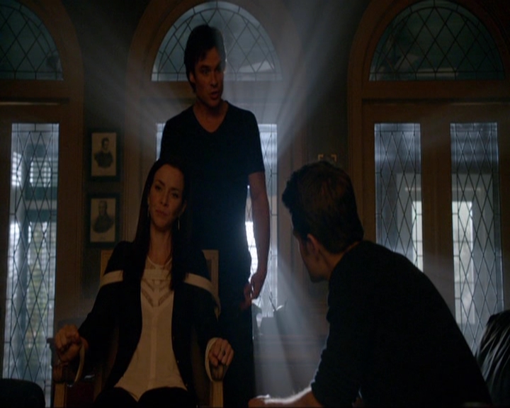 VampireDiariesWorld-dot-nl_7x07MommieDearest0955.jpg