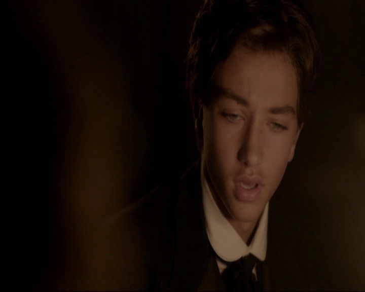 VampireDiariesWorld-dot-nl_7x07MommieDearest1048.jpg