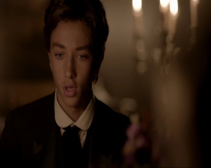 VampireDiariesWorld-dot-nl_7x07MommieDearest1051.jpg