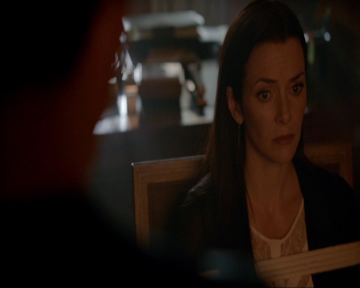 VampireDiariesWorld-dot-nl_7x07MommieDearest1085.jpg