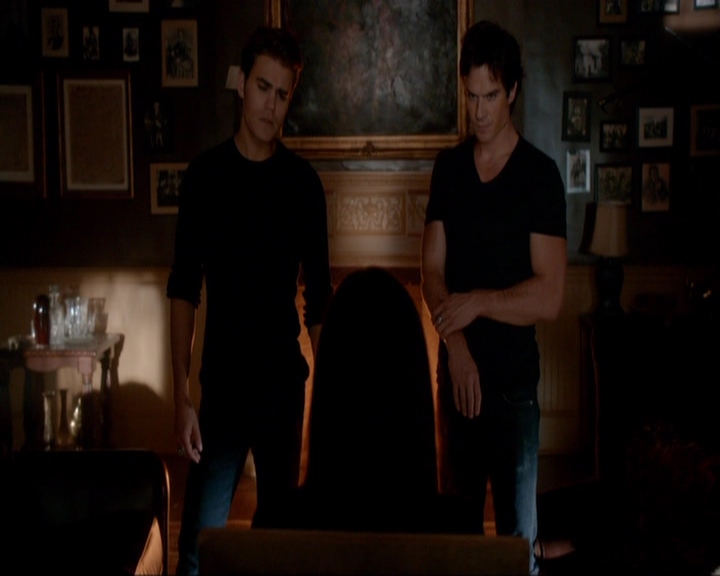 VampireDiariesWorld-dot-nl_7x07MommieDearest1089.jpg