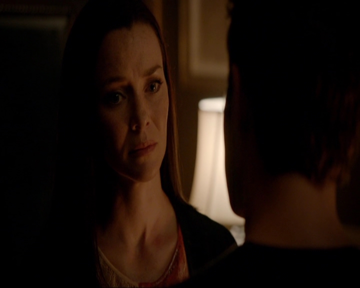 VampireDiariesWorld-dot-nl_7x07MommieDearest1330.jpg