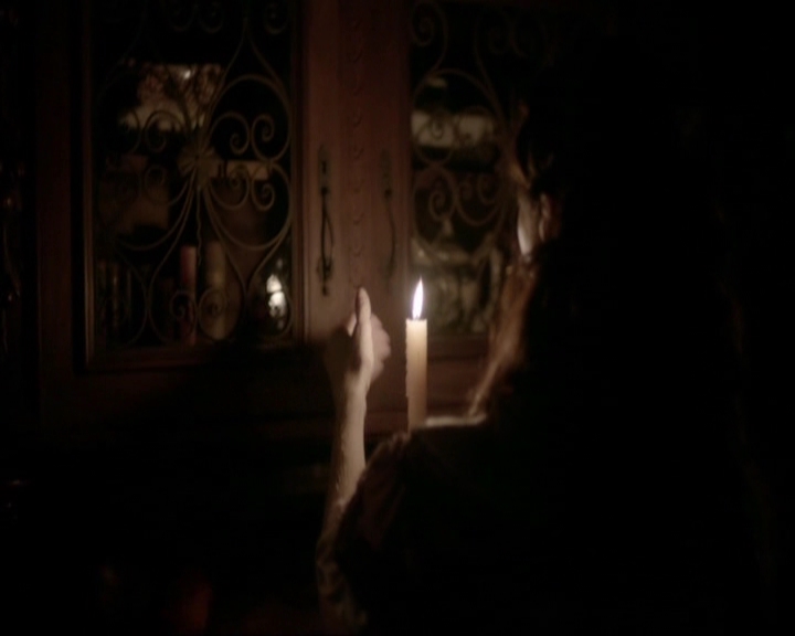 VampireDiariesWorld-dot-nl_7x07MommieDearest1335.jpg