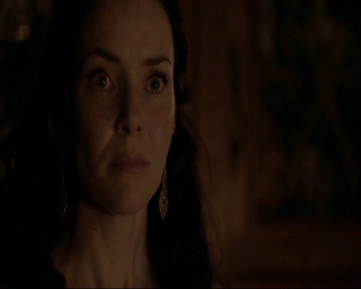 VampireDiariesWorld-dot-nl_7x07MommieDearest1376.jpg