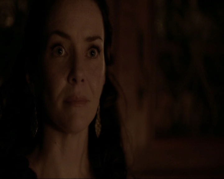 VampireDiariesWorld-dot-nl_7x07MommieDearest1377.jpg