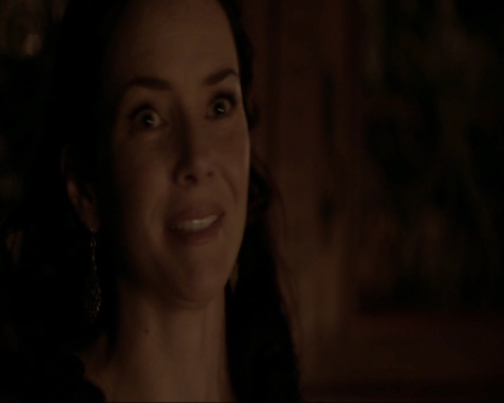 VampireDiariesWorld-dot-nl_7x07MommieDearest1378.jpg