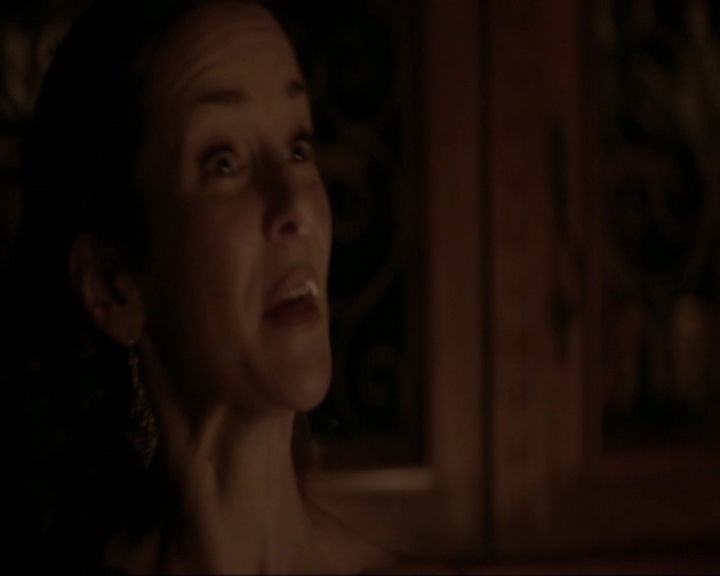 VampireDiariesWorld-dot-nl_7x07MommieDearest1384.jpg