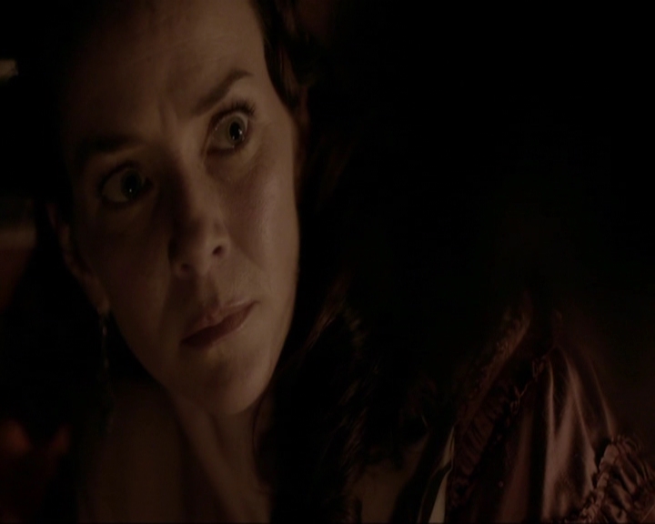 VampireDiariesWorld-dot-nl_7x07MommieDearest1402.jpg