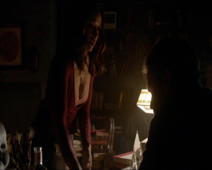 VampireDiariesWorld-dot-nl_7x07MommieDearest1560.jpg