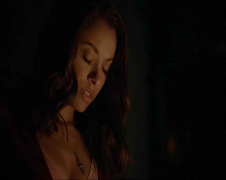 VampireDiariesWorld-dot-nl_7x07MommieDearest1562.jpg