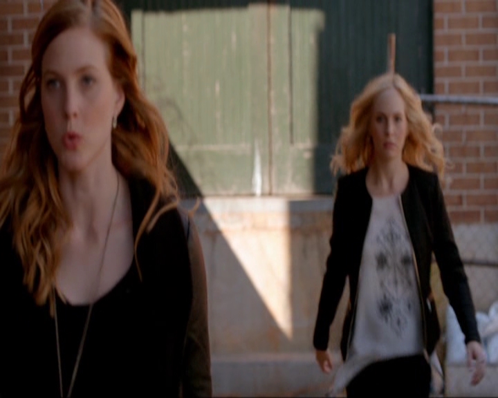 VampireDiariesWorld-dot-nl_7x07MommieDearest1618.jpg