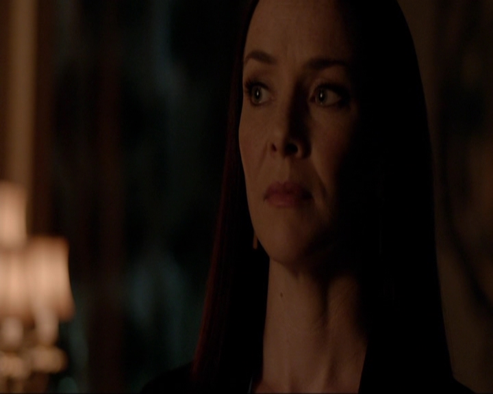 VampireDiariesWorld-dot-nl_7x07MommieDearest2267.jpg