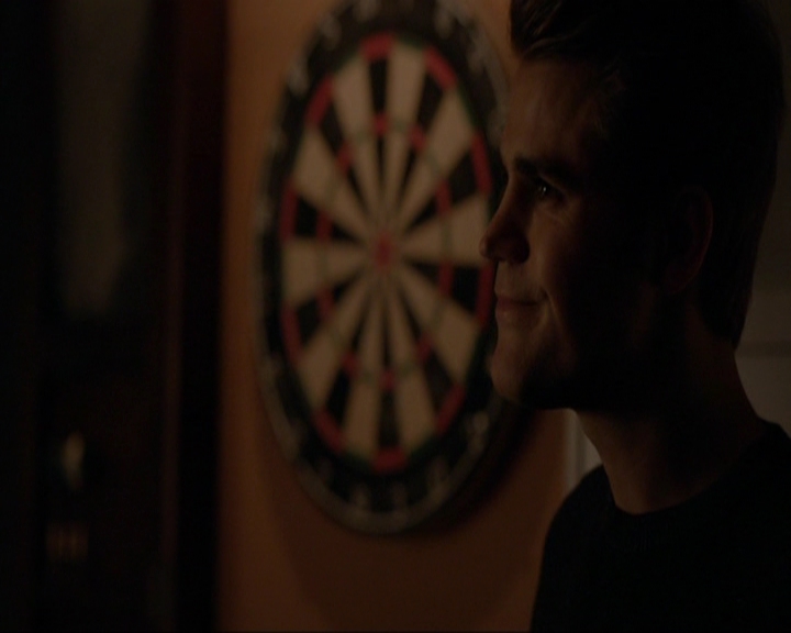 VampireDiariesWorld-dot-nl_7x08HoldMeThrillMeKissMeKillMe1175.jpg