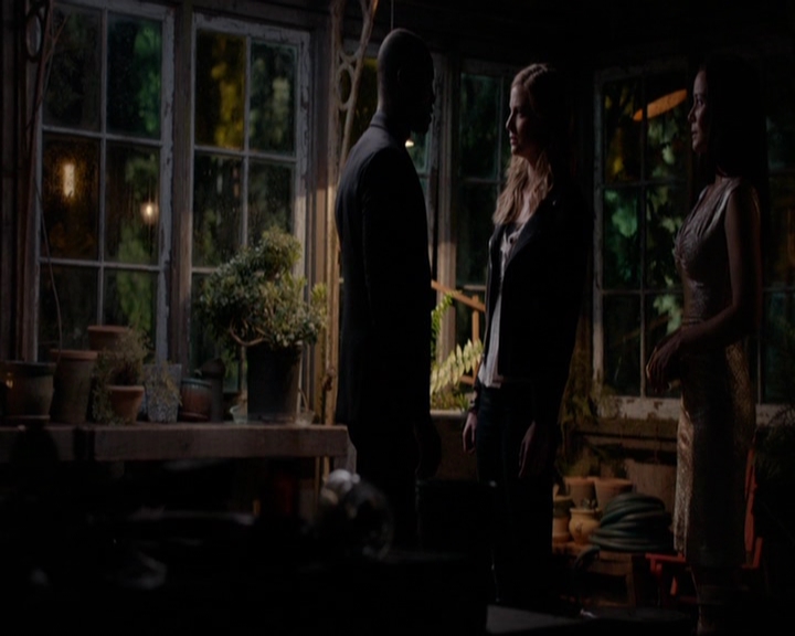 VampireDiariesWorld-dot-nl_7x08HoldMeThrillMeKissMeKillMe1251.jpg