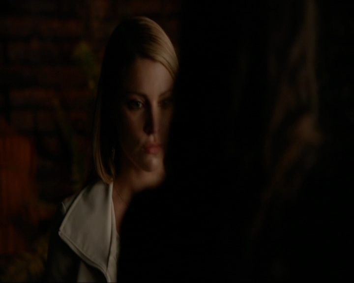 VampireDiariesWorld-dot-nl_7x08HoldMeThrillMeKissMeKillMe1296.jpg