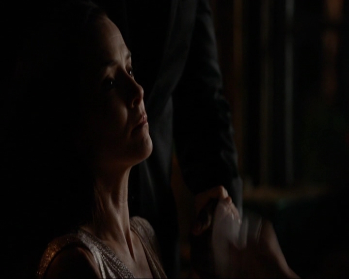 VampireDiariesWorld-dot-nl_7x08HoldMeThrillMeKissMeKillMe1322.jpg