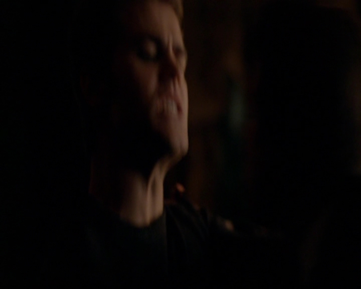 VampireDiariesWorld-dot-nl_7x08HoldMeThrillMeKissMeKillMe1333.jpg