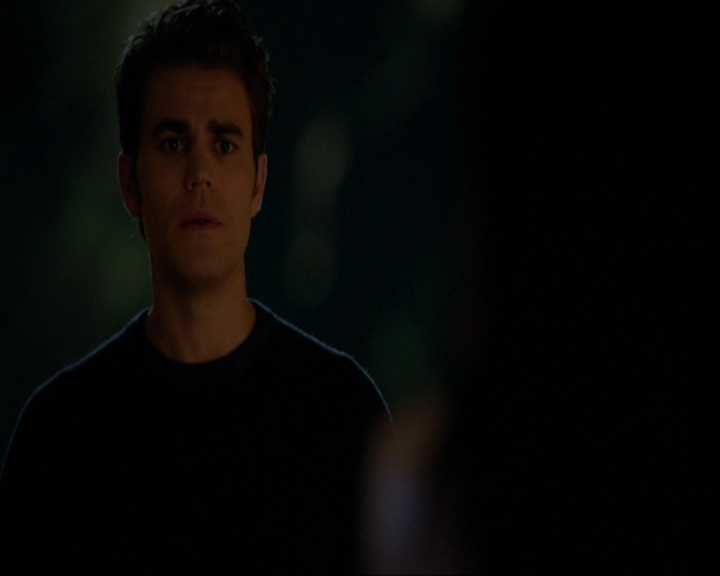 VampireDiariesWorld-dot-nl_7x08HoldMeThrillMeKissMeKillMe1358.jpg