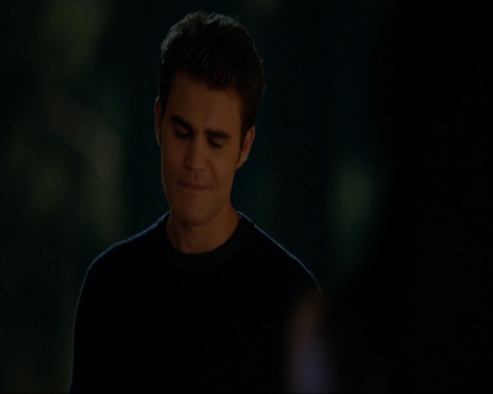 VampireDiariesWorld-dot-nl_7x08HoldMeThrillMeKissMeKillMe1376.jpg