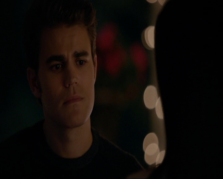 VampireDiariesWorld-dot-nl_7x08HoldMeThrillMeKissMeKillMe1410.jpg