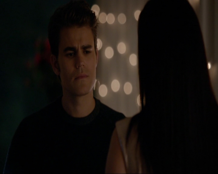 VampireDiariesWorld-dot-nl_7x08HoldMeThrillMeKissMeKillMe1421.jpg