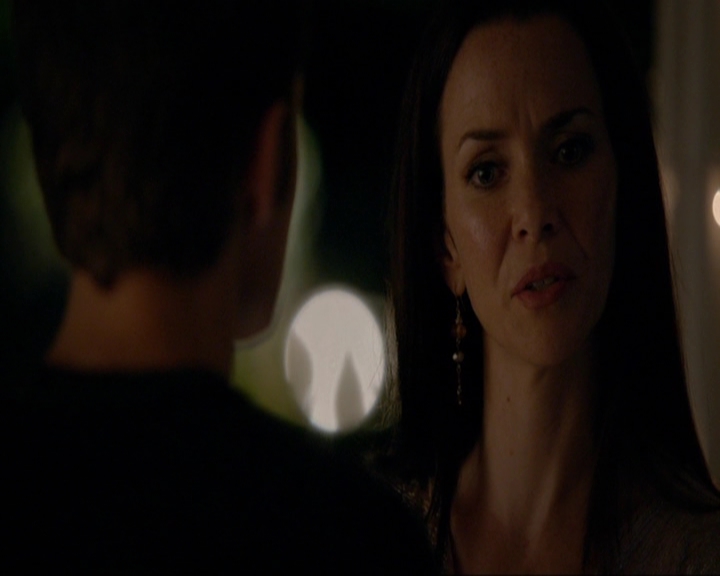 VampireDiariesWorld-dot-nl_7x08HoldMeThrillMeKissMeKillMe1425.jpg