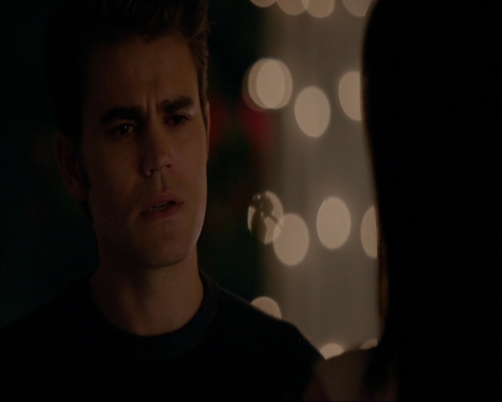 VampireDiariesWorld-dot-nl_7x08HoldMeThrillMeKissMeKillMe1428.jpg