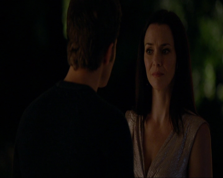 VampireDiariesWorld-dot-nl_7x08HoldMeThrillMeKissMeKillMe1432.jpg