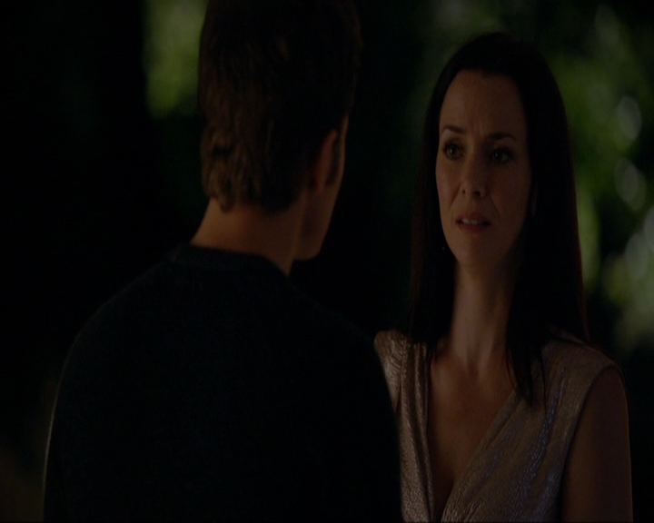 VampireDiariesWorld-dot-nl_7x08HoldMeThrillMeKissMeKillMe1434.jpg