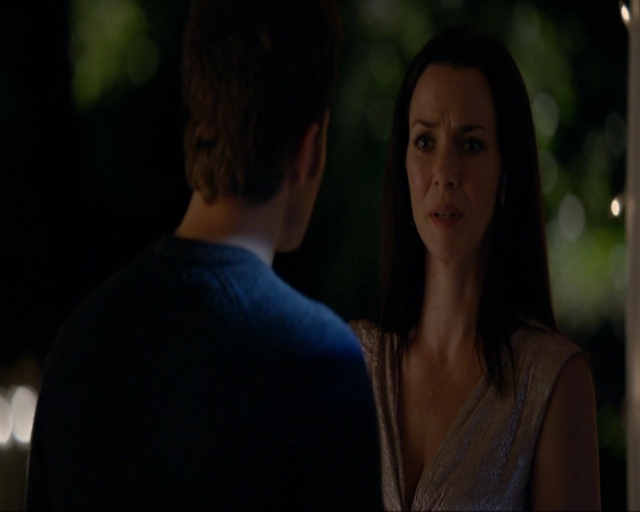 VampireDiariesWorld-dot-nl_7x08HoldMeThrillMeKissMeKillMe1437.jpg