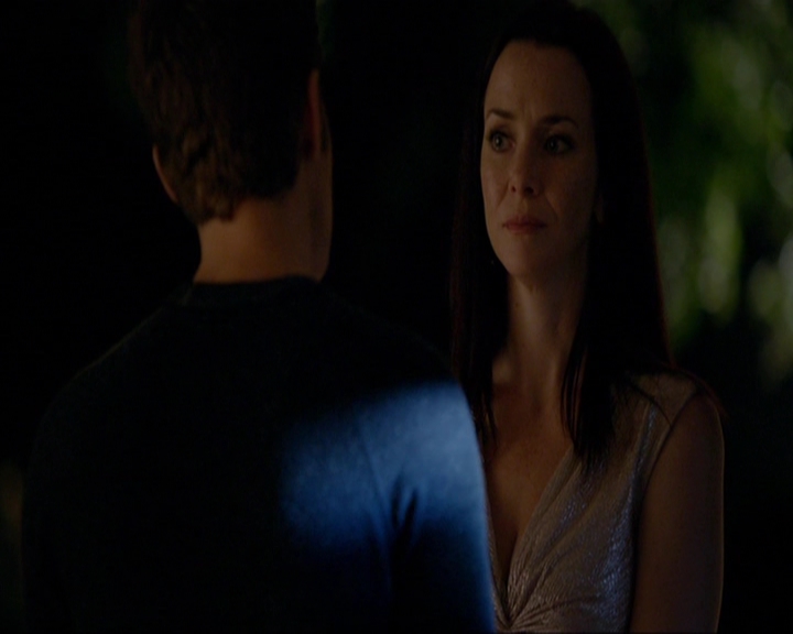 VampireDiariesWorld-dot-nl_7x08HoldMeThrillMeKissMeKillMe1461.jpg