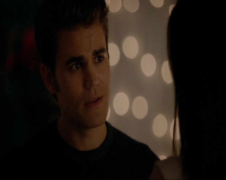 VampireDiariesWorld-dot-nl_7x08HoldMeThrillMeKissMeKillMe1464.jpg