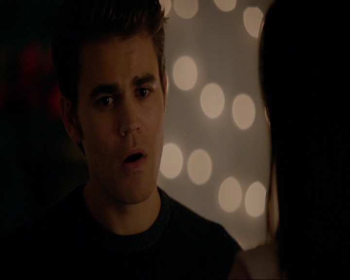 VampireDiariesWorld-dot-nl_7x08HoldMeThrillMeKissMeKillMe1466.jpg