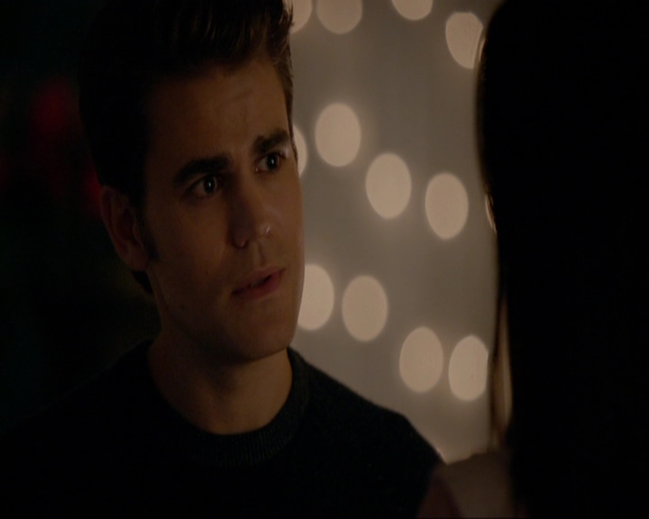 VampireDiariesWorld-dot-nl_7x08HoldMeThrillMeKissMeKillMe1467.jpg