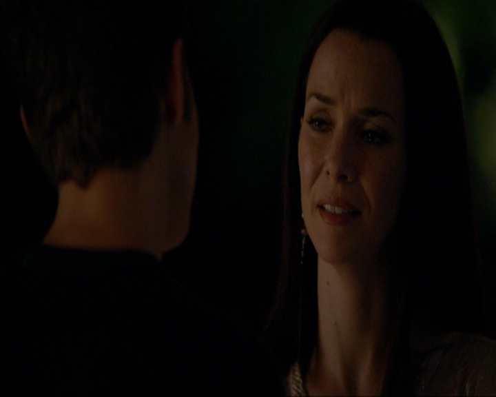 VampireDiariesWorld-dot-nl_7x08HoldMeThrillMeKissMeKillMe1477.jpg