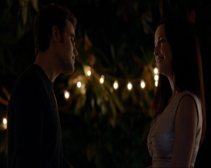 VampireDiariesWorld-dot-nl_7x08HoldMeThrillMeKissMeKillMe1494.jpg