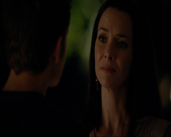 VampireDiariesWorld-dot-nl_7x08HoldMeThrillMeKissMeKillMe1501.jpg