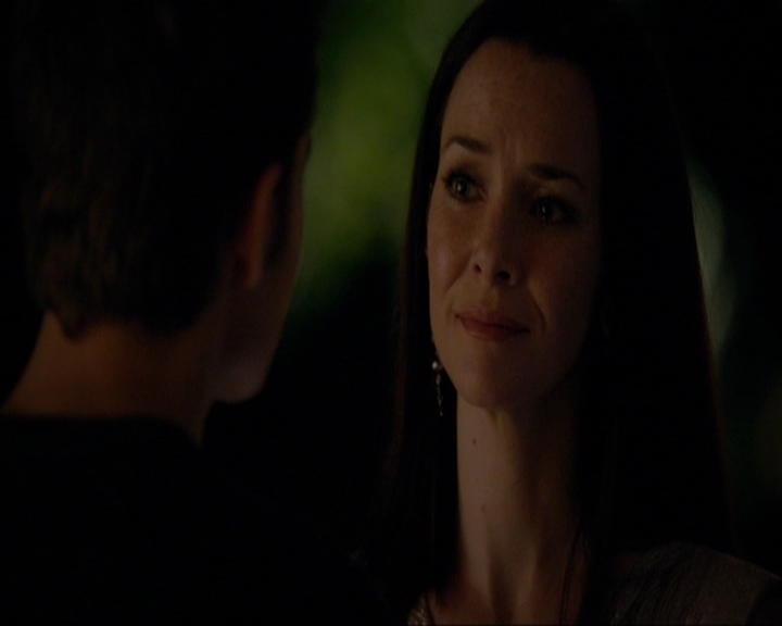 VampireDiariesWorld-dot-nl_7x08HoldMeThrillMeKissMeKillMe1503.jpg