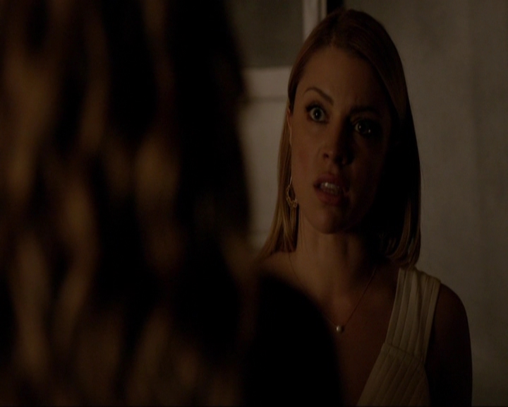 VampireDiariesWorld-dot-nl_7x08HoldMeThrillMeKissMeKillMe1562.jpg