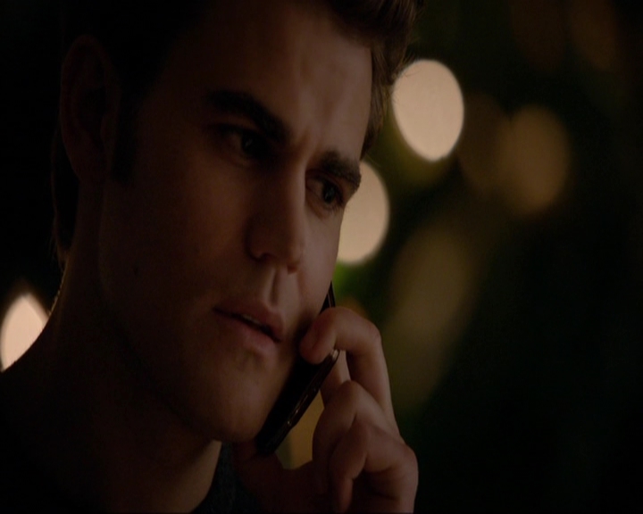 VampireDiariesWorld-dot-nl_7x08HoldMeThrillMeKissMeKillMe1603.jpg