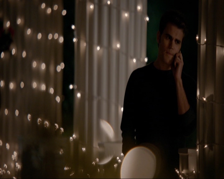 VampireDiariesWorld-dot-nl_7x08HoldMeThrillMeKissMeKillMe1615.jpg