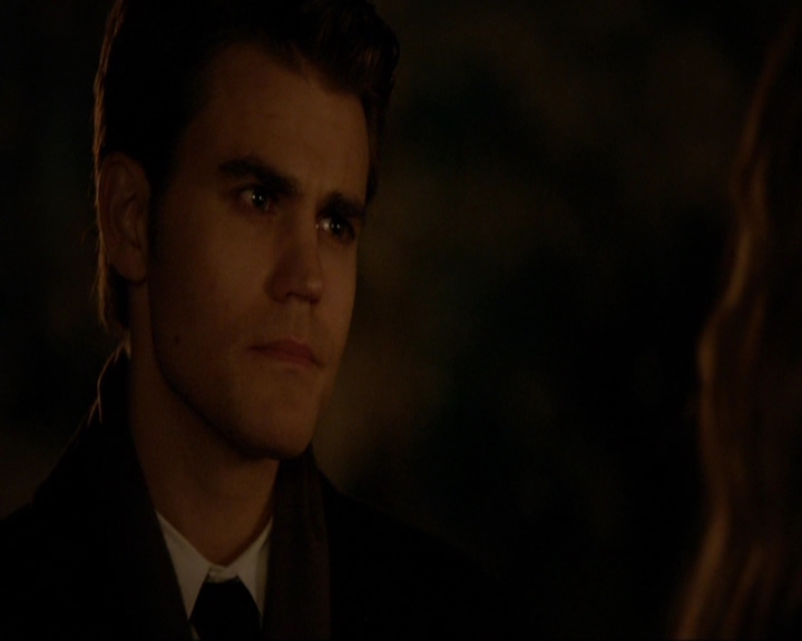 VampireDiariesWorld-dot-nl_7x09ColdAsIs0216.jpg