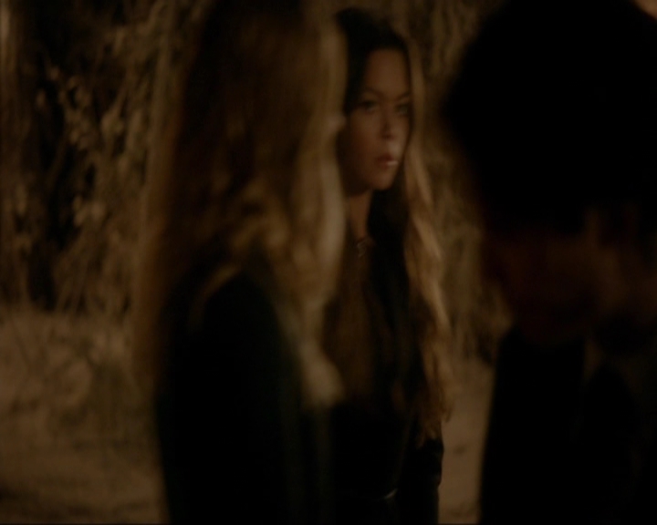 VampireDiariesWorld-dot-nl_7x09ColdAsIs0221.jpg